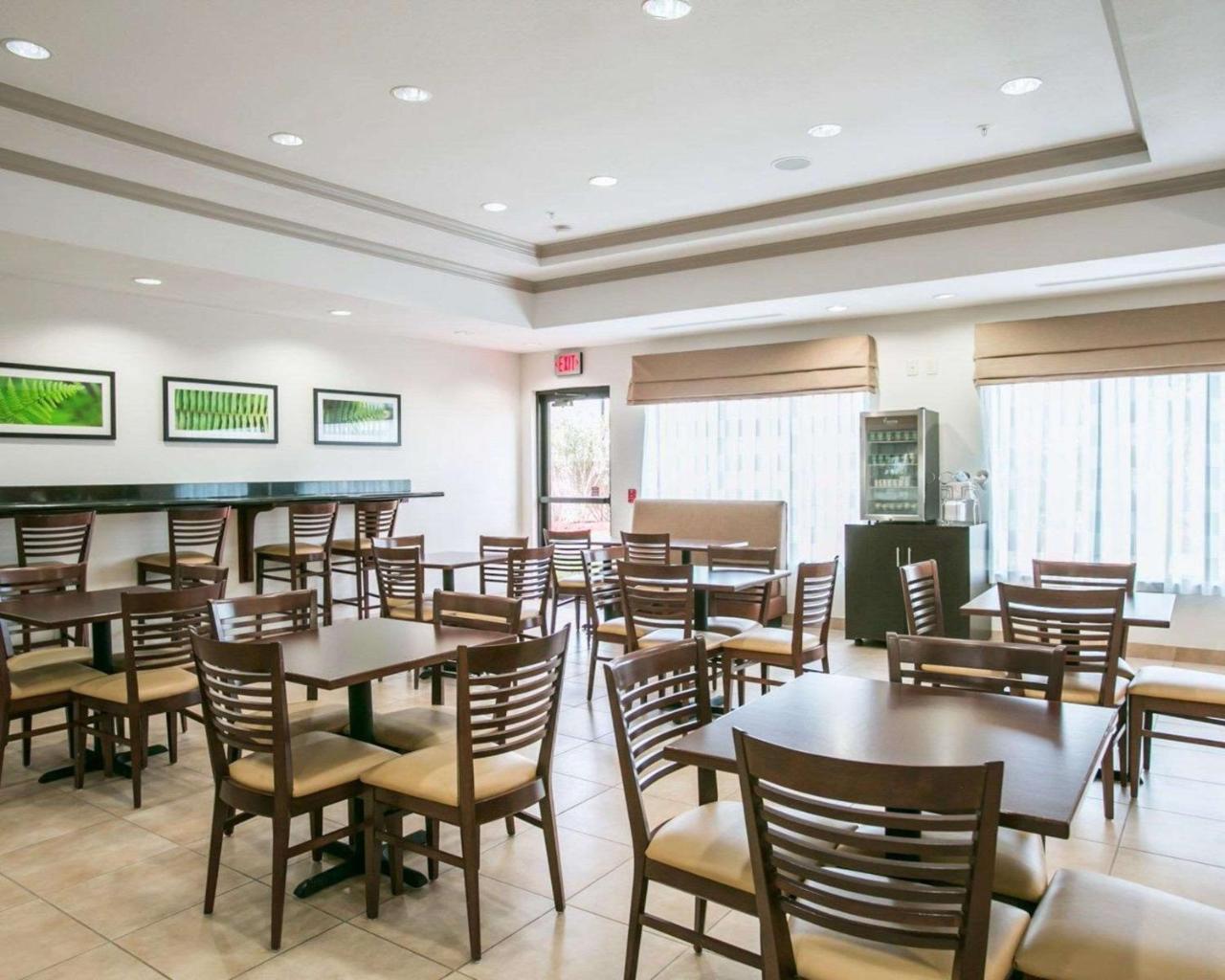 Restwell Inn & Suites I-45 North Westfield エクステリア 写真